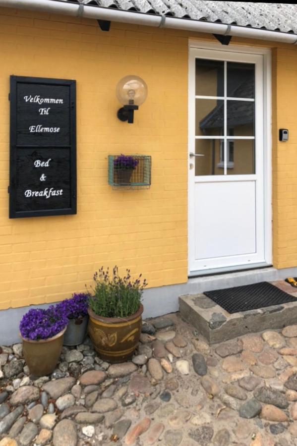 למביג Ellemose Bed And Breakfast מראה חיצוני תמונה